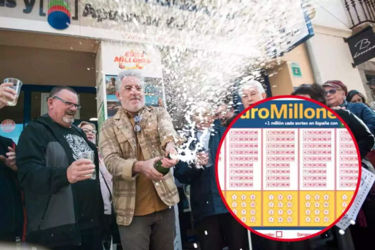 Un grupo de personas celebra con champán frente a una administración de lotería, con un boleto de Euromillones en primer plano. Un grupo de personas celebra con champán frente a una administración de lotería, con un boleto de Euromillones en primer plano.
